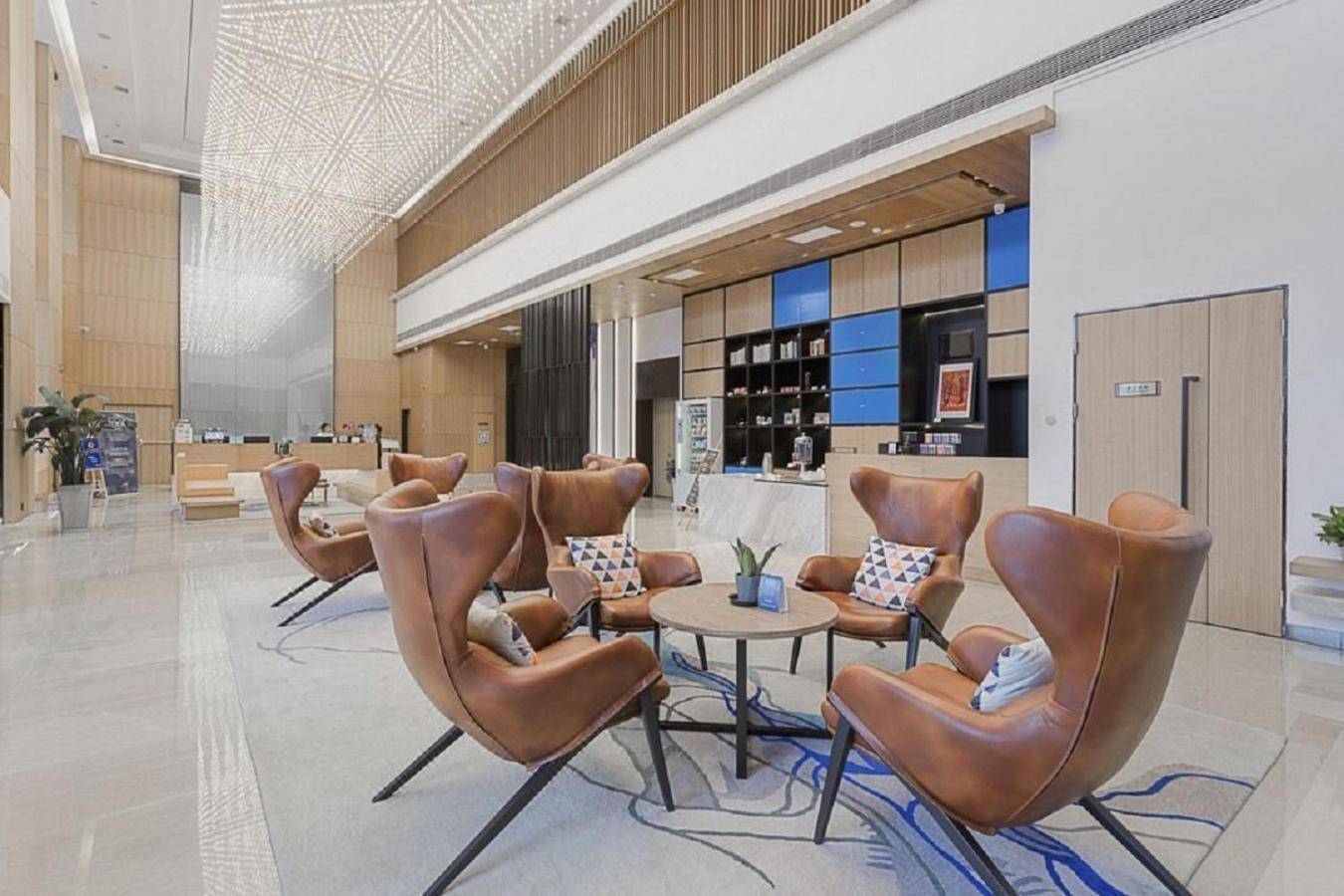 Отель Fairfield By Marriott Xi'An North Station Экстерьер фото