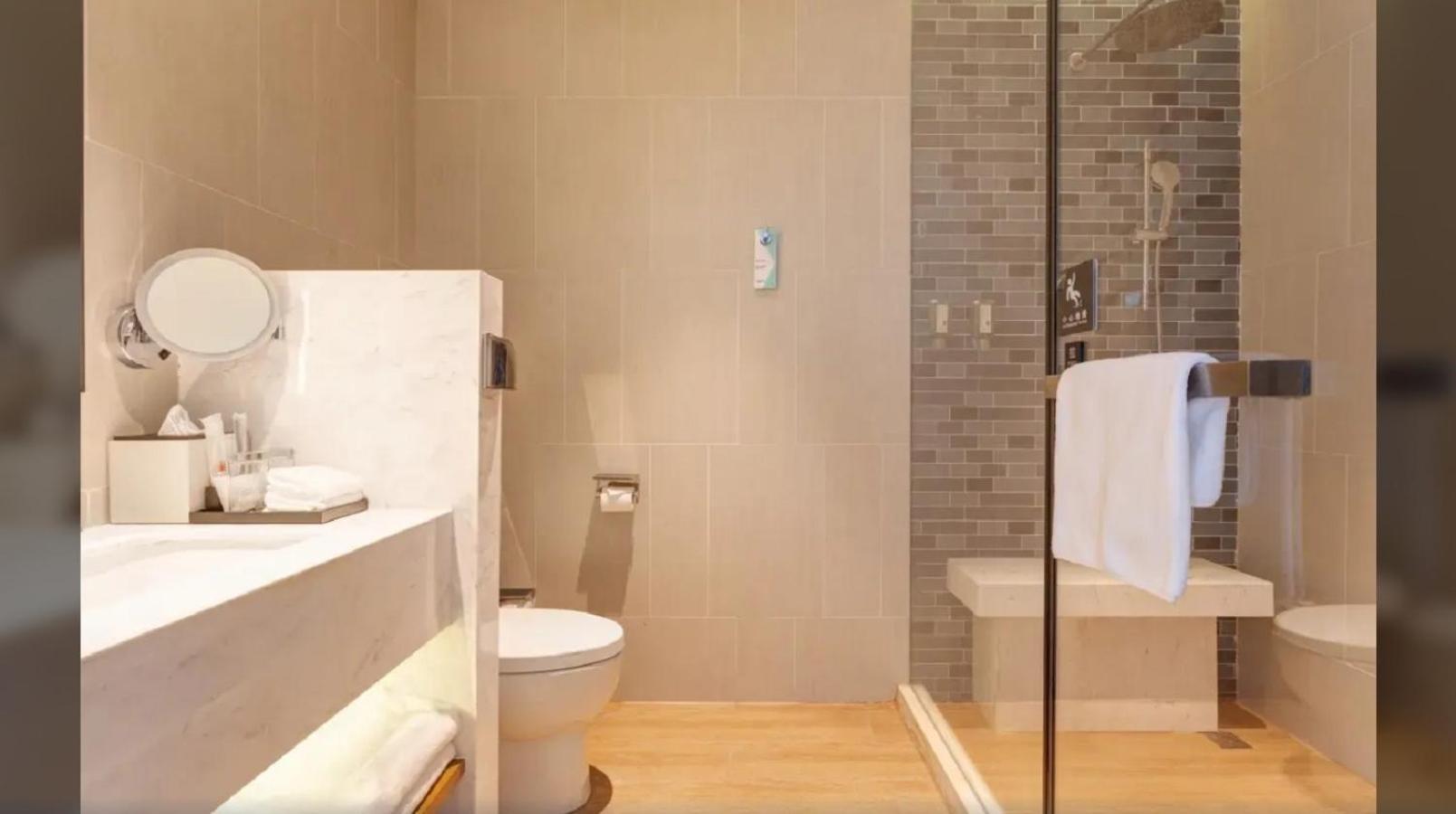 Отель Fairfield By Marriott Xi'An North Station Экстерьер фото